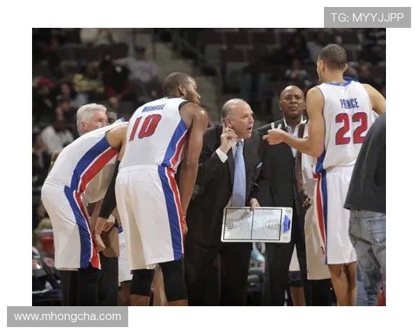 北京篮球队战术解析:从进攻防守到团队配合的全面探讨 北京篮球队战术解析:从进攻防守到团队配合的全面探讨