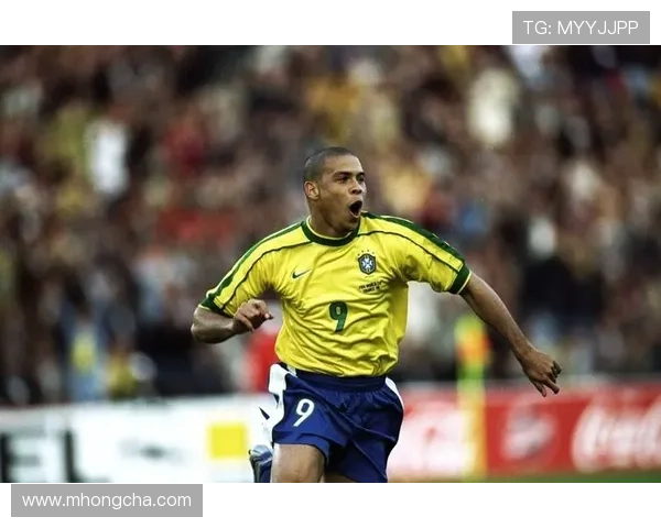 足球明星的性能力揭秘：运动表现与私生活的微妙关系分析